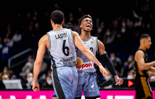 朴泰桓等选 朴泰桓等选