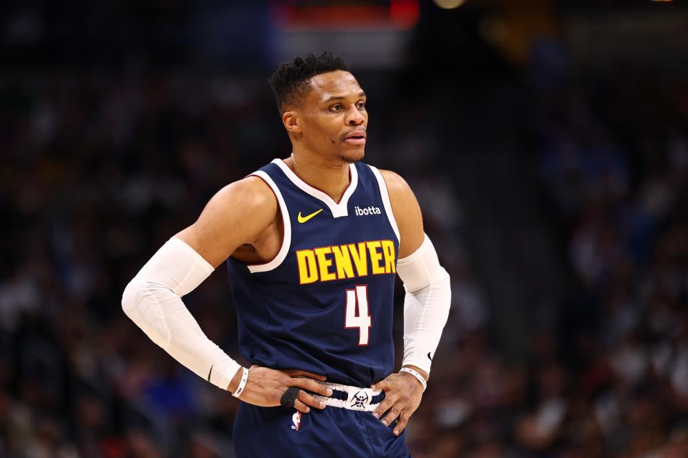 问鼎钢架雪 问鼎钢架雪