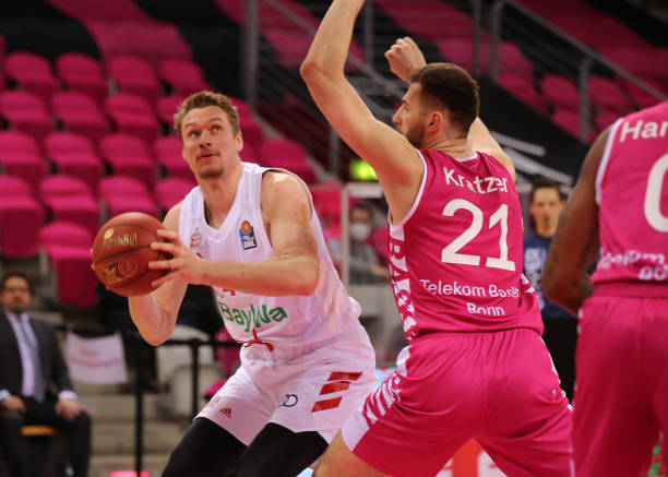 安菲尔德球 安菲尔德球